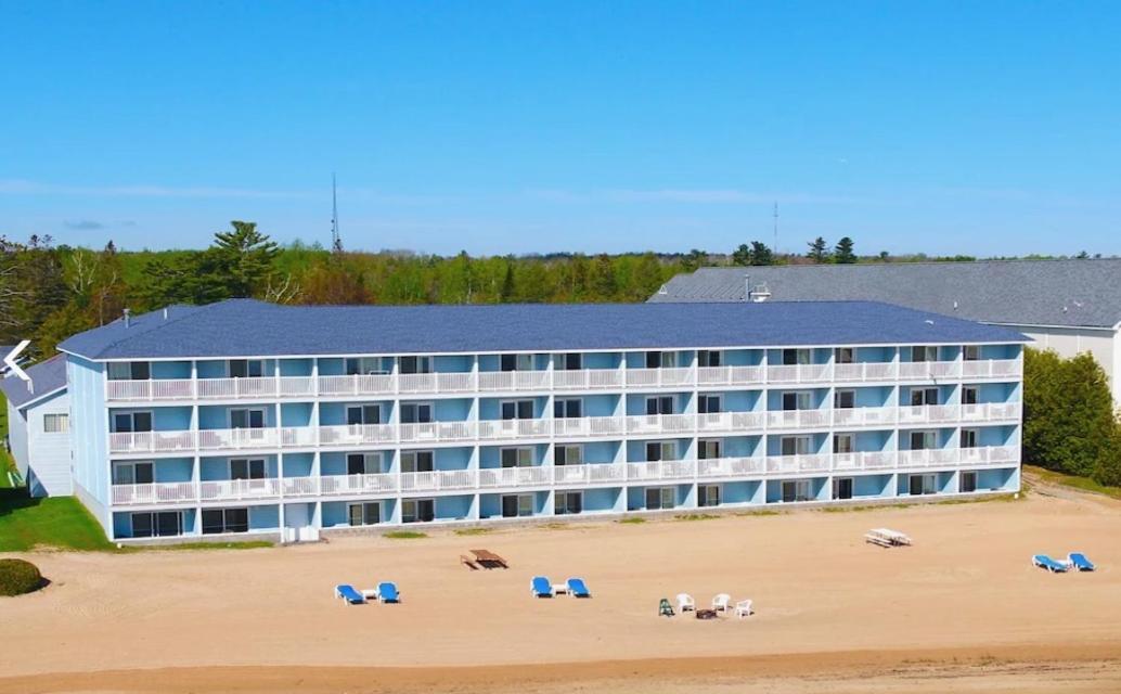 Great Mackinaw Beachfront Hotel Макіно-Сіті Екстер'єр фото